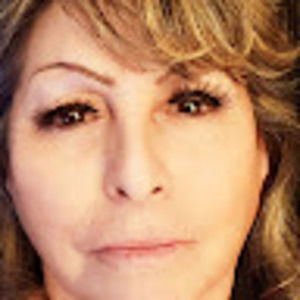 Meet your Posher, Esther